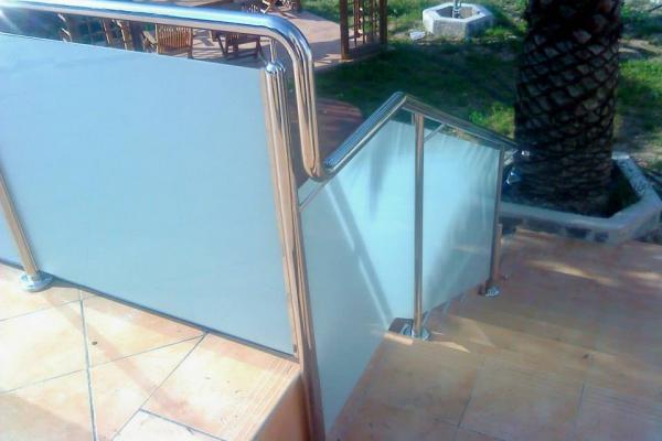 Baranda de Cristal y Acero 07